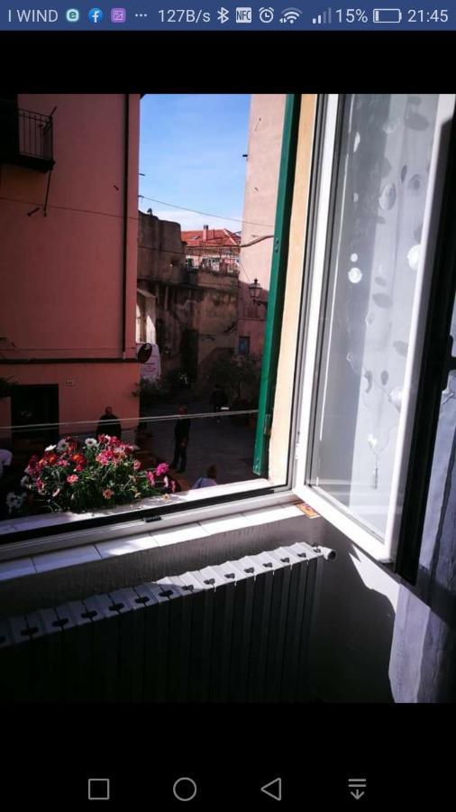 La Casa Sulla Piazzetta Apartment Albenga Exterior photo